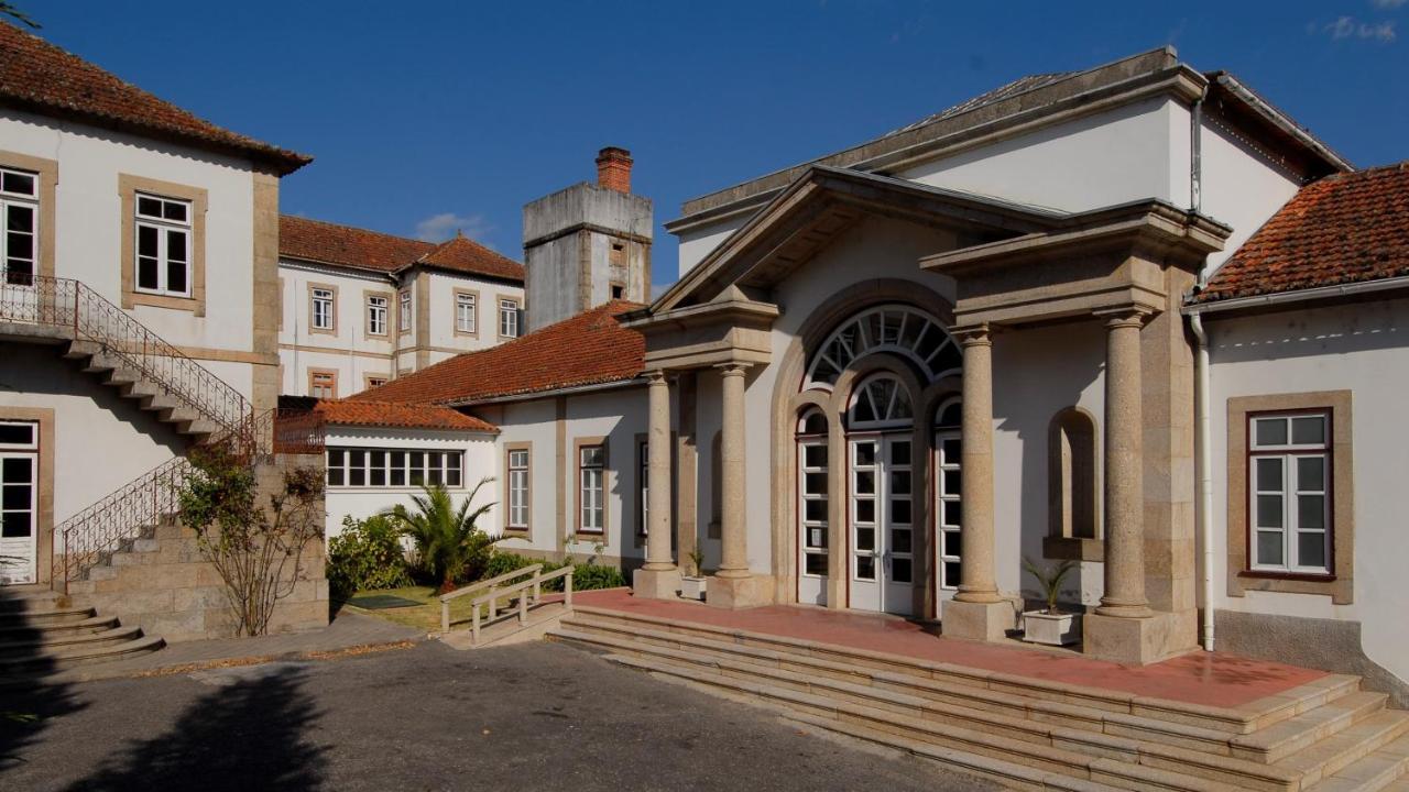 Inatel Entre-Os-Rios Hotel Portela  Buitenkant foto