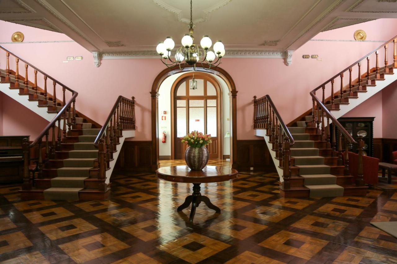 Inatel Entre-Os-Rios Hotel Portela  Buitenkant foto